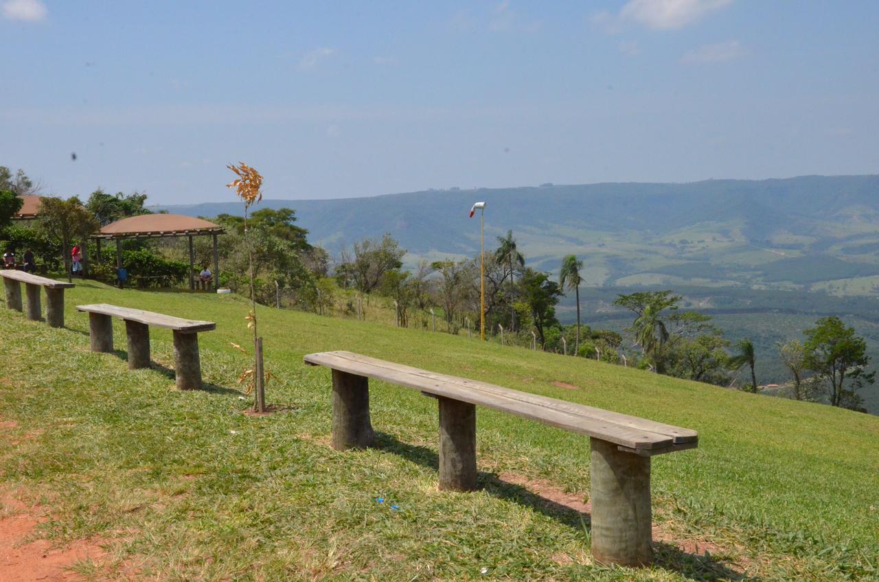 Apartamento Doce lar Residência - Ambiente Familiar Águas de São Pedro Exterior foto